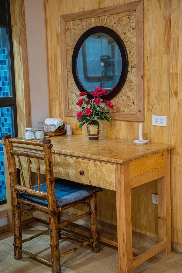 Camellia Eco Home &Tra My Restaurant นิญบิ่ญ ภายนอก รูปภาพ