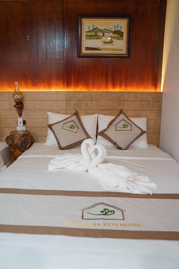 Camellia Eco Home &Tra My Restaurant นิญบิ่ญ ภายนอก รูปภาพ
