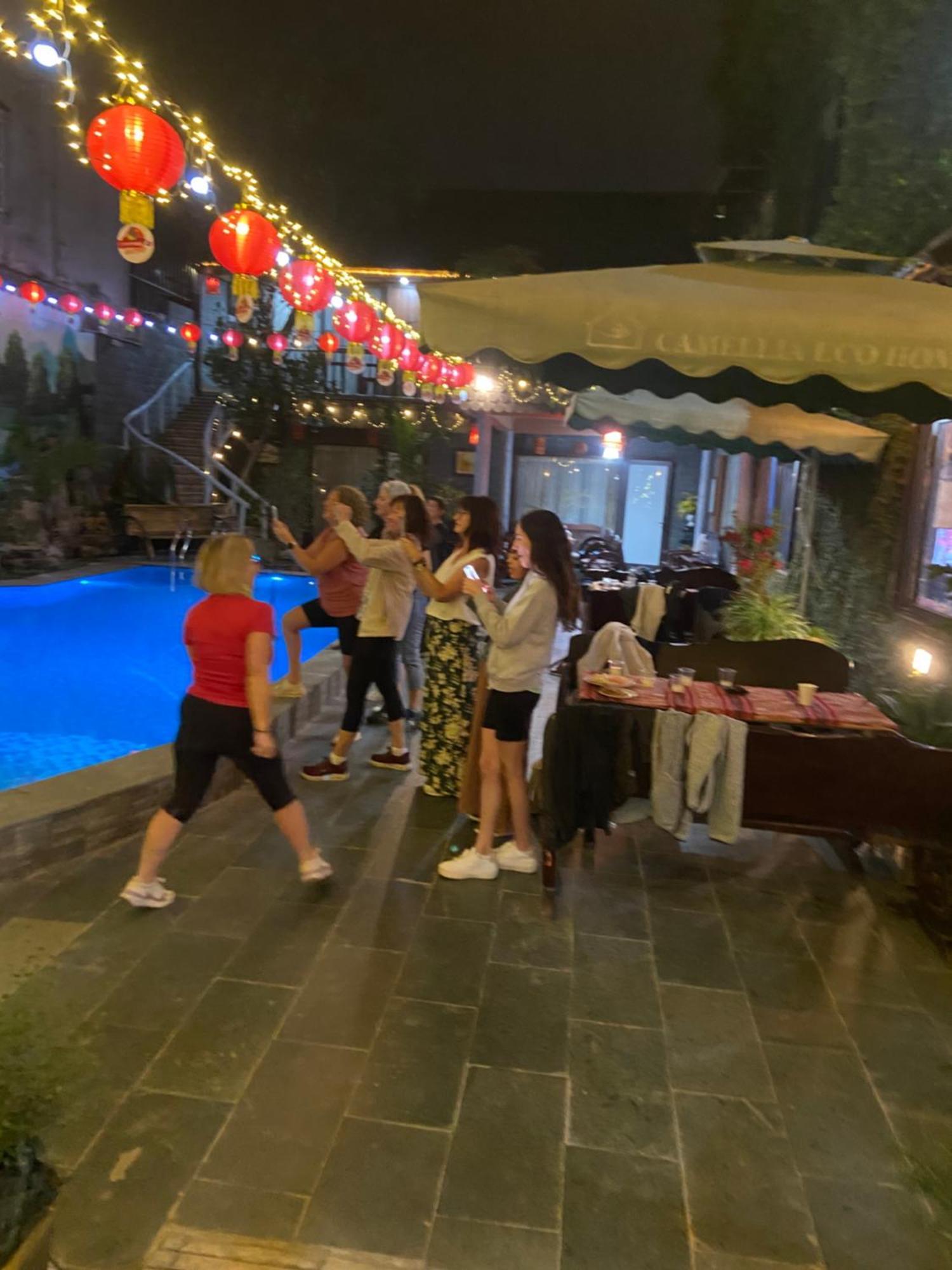 Camellia Eco Home &Tra My Restaurant นิญบิ่ญ ภายนอก รูปภาพ